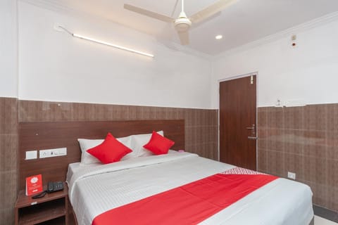 Capital O Hotel Srinivasa Residency Hotel in Tirupati