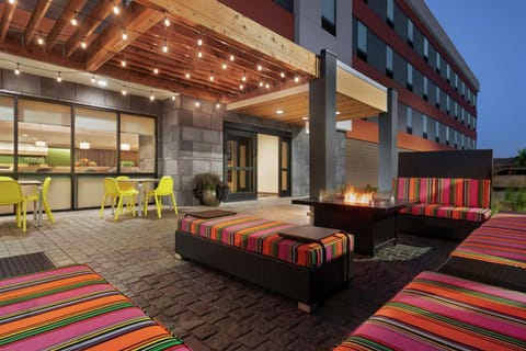 Home2 Suites By Hilton Bismarck Hotel in Bismarck