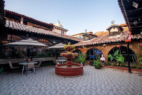 Patio, Day, Seating area, Dining area, Inner courtyard view