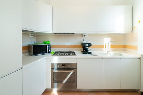 Food and drinks, Area and facilities