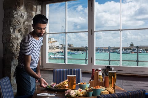 Lifeboat Inn Auberge in Saint Ives