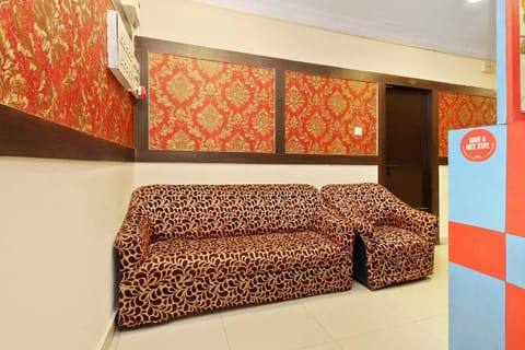 OYO Vasundhara Guest House Near Tankbund Hotel in Secunderabad