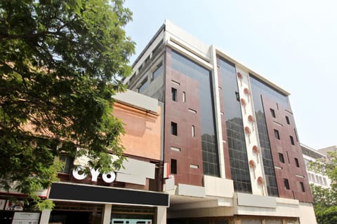 OYO Vasundhara Guest House Near Tankbund Hotel in Secunderabad