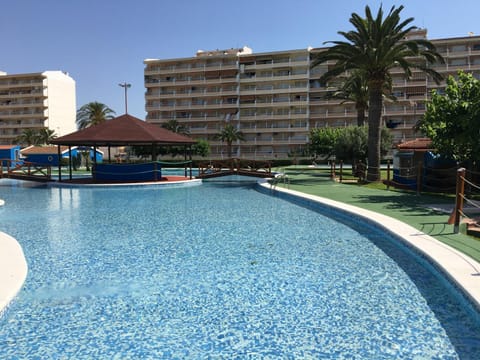 Garden, Lounge or bar, Swimming pool