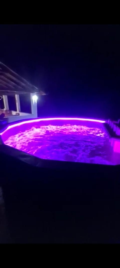 Hot Tub, Pool view