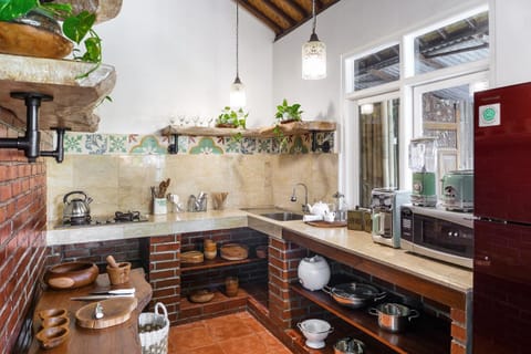 Coffee/tea facilities, Kitchen or kitchenette