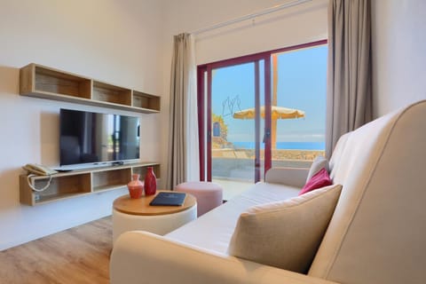 TV and multimedia, Living room, Sea view