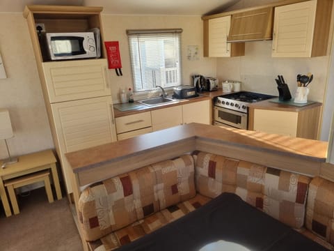 S460 8 BERTH CARAVAN ON THE GOLDEN PALM CHAPEL ST LEONARDS Apartment in Chapel Saint Leonards