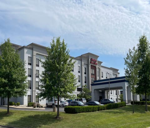 Hampton Inn & Suites Louisville East Hotel in Jeffersontown