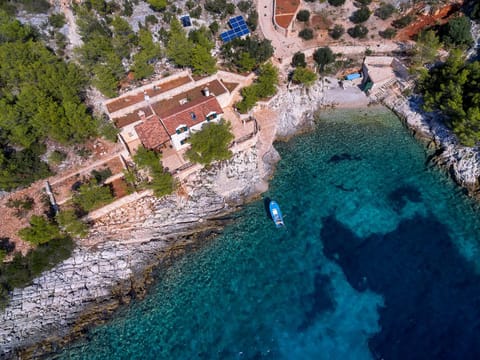 Off site, Day, Neighbourhood, Natural landscape, Summer, Beach, Area and facilities