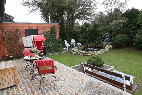 Garden, Balcony/Terrace