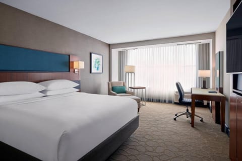 Delta Hotels by Marriott Milwaukee Northwest Hotel in Menomonee Falls