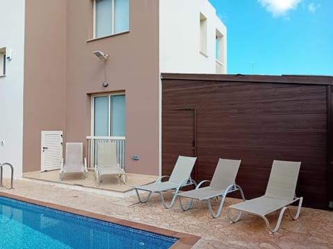 Villa "La Dolce Vita" 3 Bedrooms with pool Villa in Paralimni