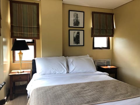 Crosswinds Resort One Bedroom Condo Suite Aparthotel in Tagaytay