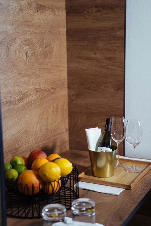 Food, Drinks, Alcoholic drinks