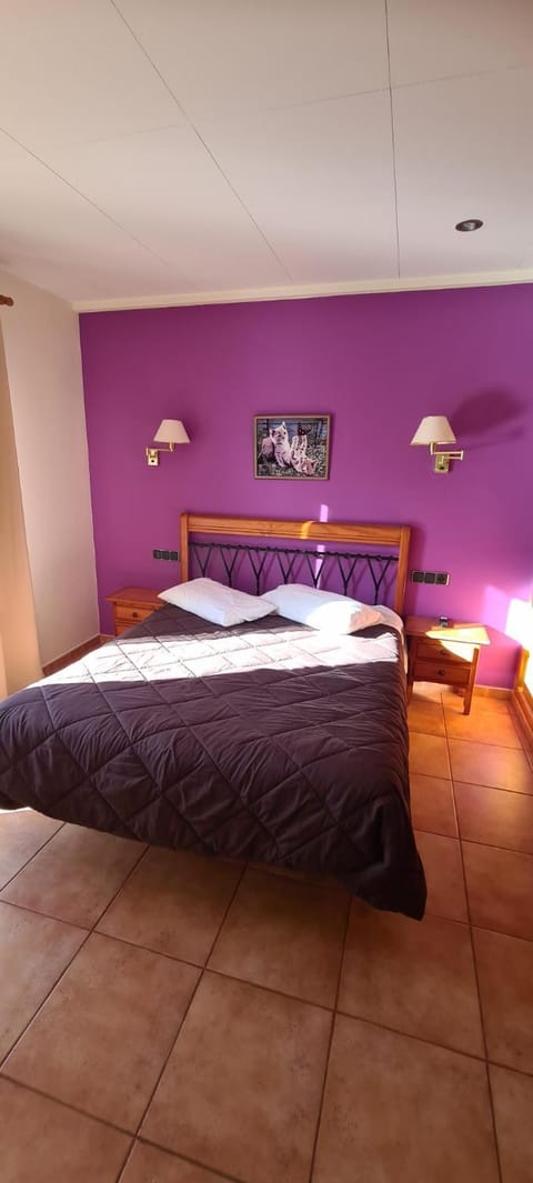 Hostal Mont-Rock Bed and Breakfast in Garrotxa