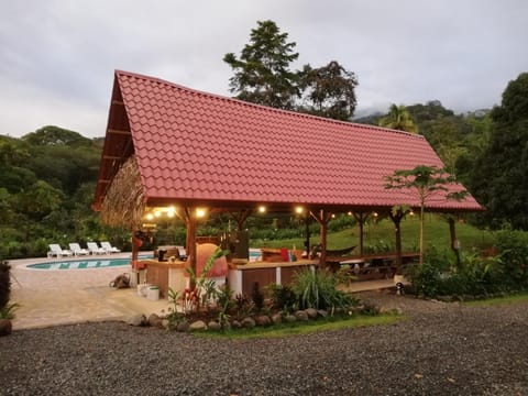 Hacienda Mil Bellezas Haus in Quepos