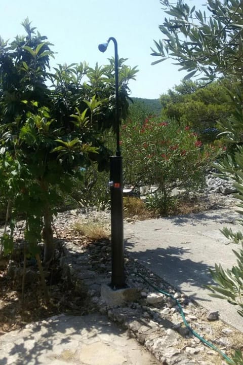 Location, children, Family