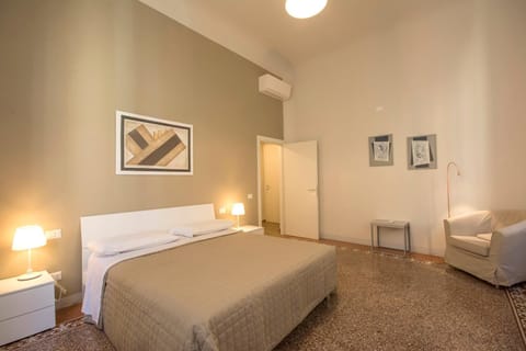 Regis Condo Appartement-Hotel in Siena