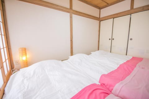 Atami Ajiro House貸切温泉宿 Condo in Shizuoka Prefecture