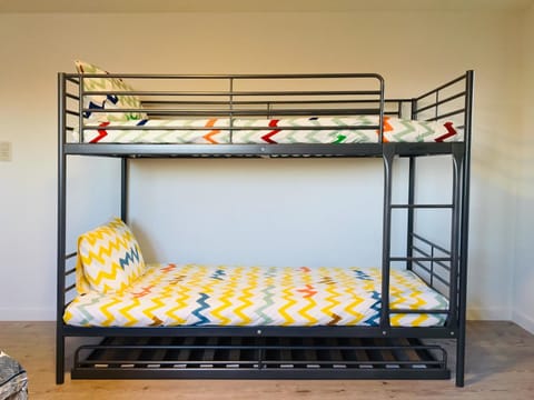 bunk bed