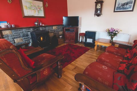 Stunning 3-Bedroom House with Private Garden House in County Sligo