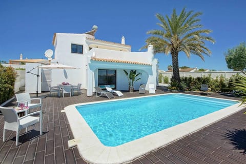 Balcony/Terrace, Swimming pool