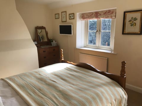 The Long House Bed and Breakfast in Cotswold District