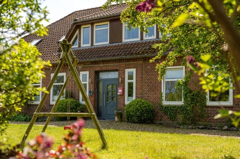 Property building, Spring, Garden, Garden view