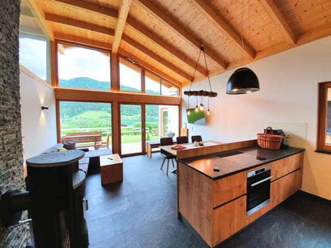 Natural landscape, Kitchen or kitchenette, Dining area, pet friendly