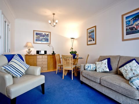 55 Moorings Reach Apartment in Brixham