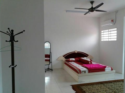 Homestay Al Musafirin House in Perak