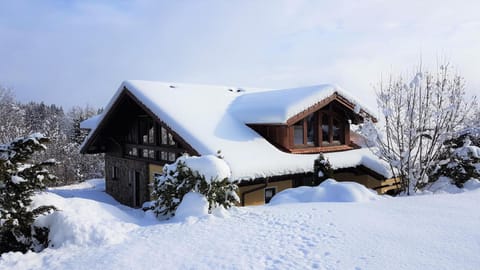 Property building, Winter, On site