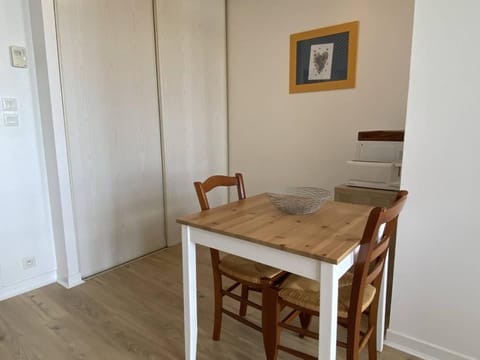 Appartement 2ch, vue mer, plage à 200m, parking, Trégastel - FR-1-368-131 Apartment in Trégastel