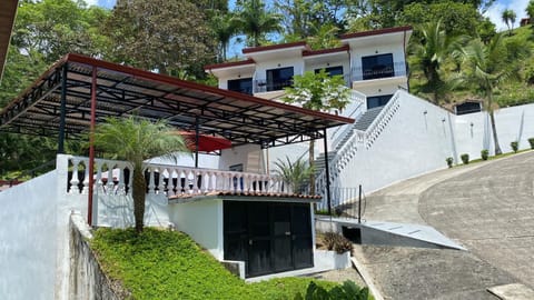 Hotel Los Cielos Del Caribe Hotel in Cahuita