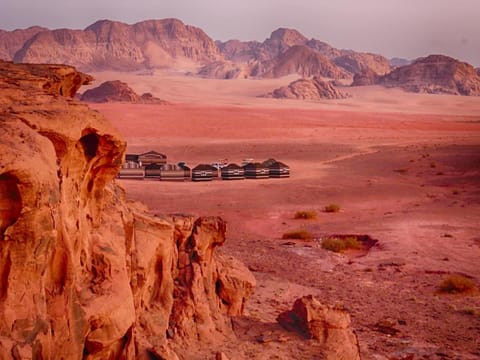 Wadi Rum Travel camp Campingplatz /
Wohnmobil-Resort in South District