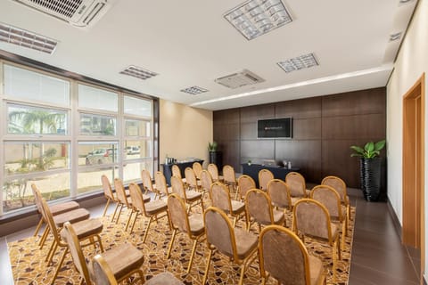 Meeting/conference room