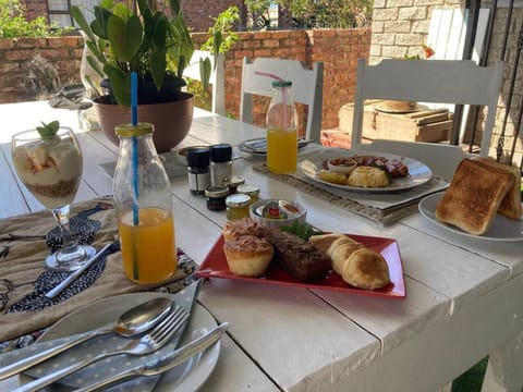 57 On Wellington Accommodation Übernachtung mit Frühstück in Port Elizabeth