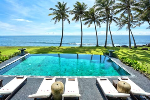 Garden, Pool view, Sea view, Swimming pool, sunbed