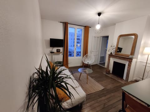 Appartement cosy à 10 min à pieds de la gare Condo in Reims