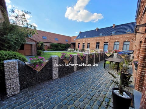 La Ferme Bleue House in Hauts-de-France