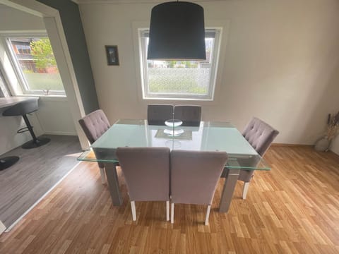Åndalsnes Luxury Stay - Full Apartment Condominio in Trondelag