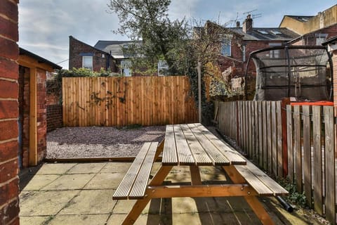 Refurbished Central Premium Property House in Sheffield