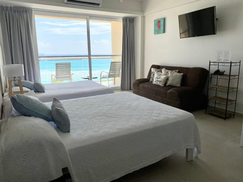 Salvia - Beachfront Studio Apartment in Cancun