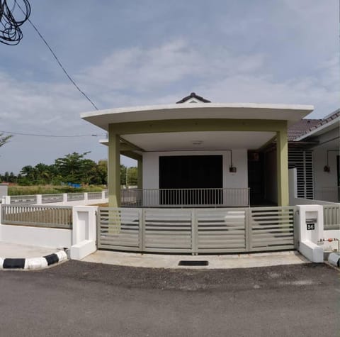 AZ Homestay Bertam Perdana With Free Wifi Casa in Penang