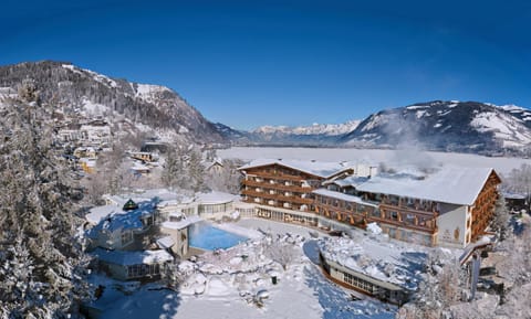 Property building, Bird's eye view, Winter