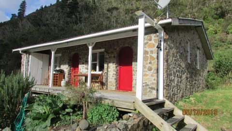 Provence Cottage House in Wellington Region