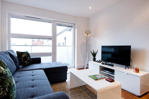 Luxury 2-Bed Flat parking and close to the tube Apartment in London Borough of Islington