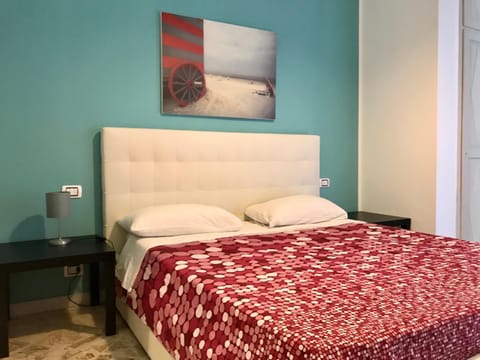 ROOM 110 BARI -guesthouse- Bed and Breakfast in Bari