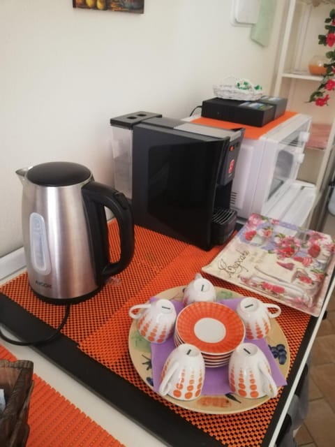 Coffee/tea facilities, Breakfast